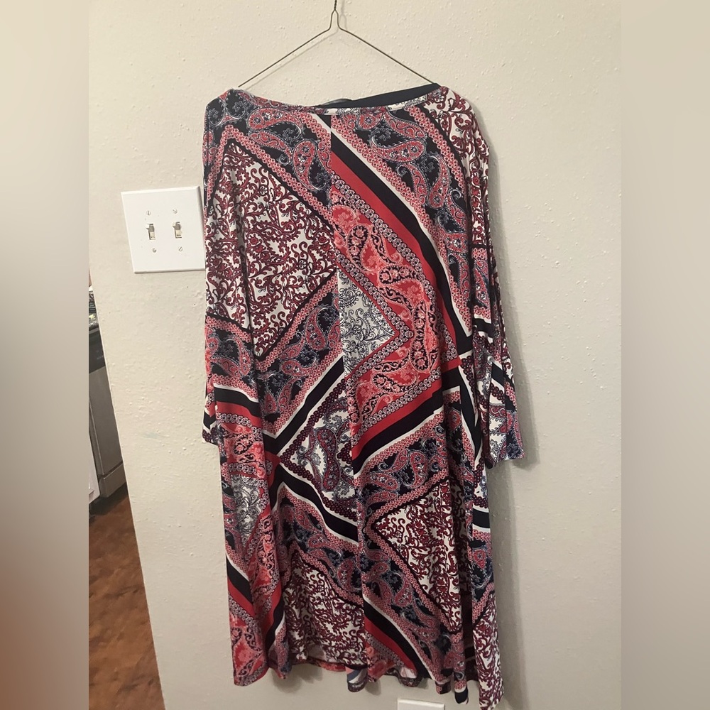 Elegant Paisley Maxi Skirt in Red and Blue